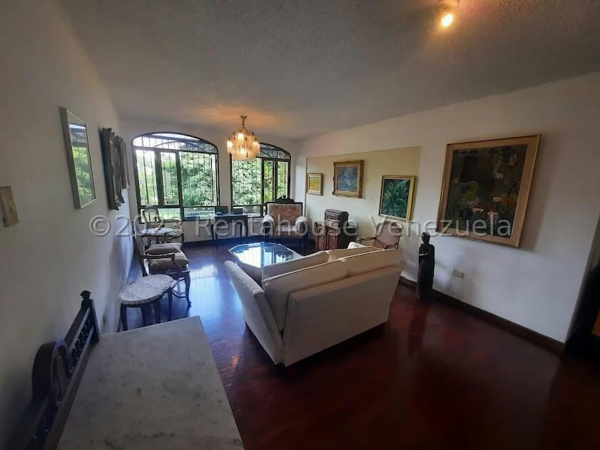 Apartamento (Planta Baja) en Venta en La Tahona, Distrito Metropolitano - 2