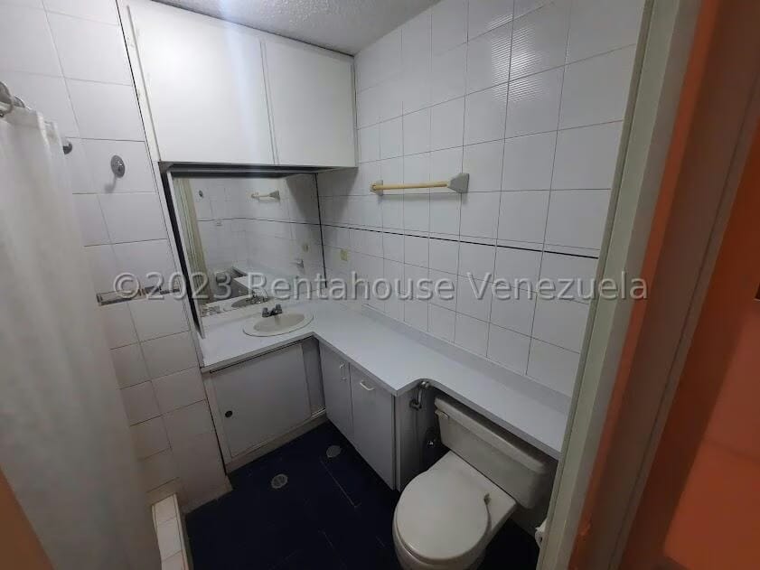 Apartamento (Planta Baja) en Venta en La Tahona, Distrito Metropolitano - 29