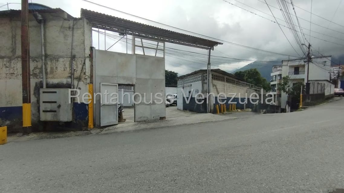 Comercial (Galpon - Deposito) en Venta en Mariche, Distrito Metropolitano - 2