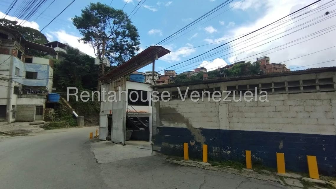 Comercial (Galpon - Deposito) en Venta en Mariche, Distrito Metropolitano - 30