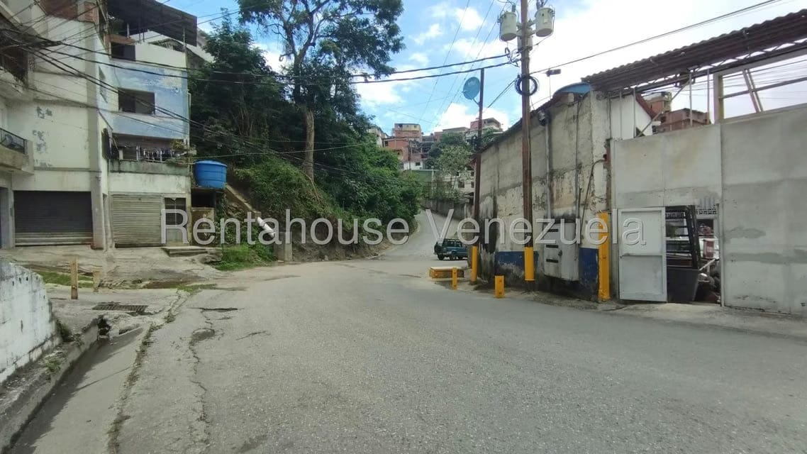 Comercial (Galpon - Deposito) en Venta en Mariche, Distrito Metropolitano - 34