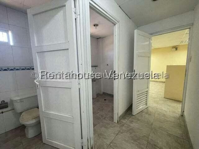 Comercial (Galpon - Deposito) en Venta en Caja de Agua, Falcon - 17