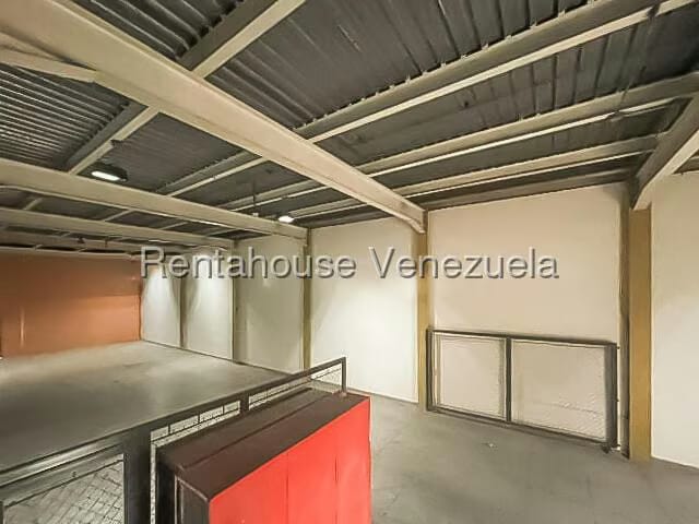 Comercial (Galpon - Deposito) en Venta en Caja de Agua, Falcon - 6