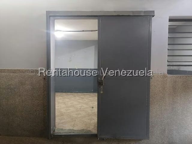 Comercial (Galpon - Deposito) en Alquiler en Boleita Sur, Distrito Metropolitano - 2
