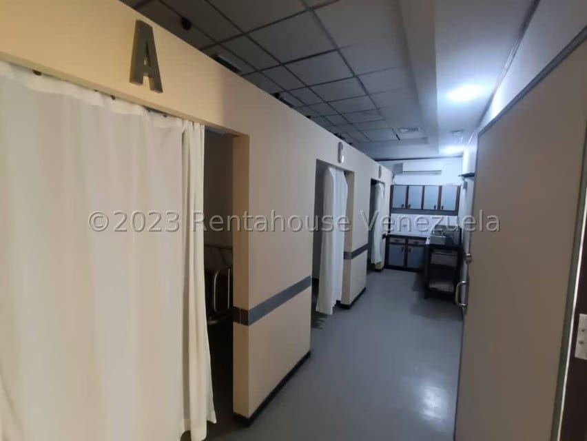 Comercial (Local Comercial) en Venta en La Viña, Carabobo - 12