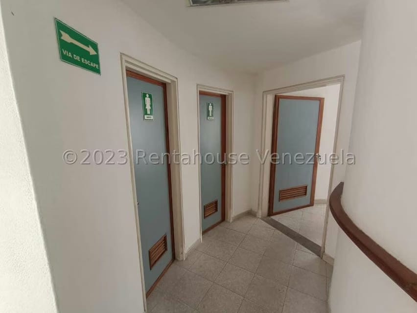 Comercial (Local Comercial) en Venta en La Viña, Carabobo - 14