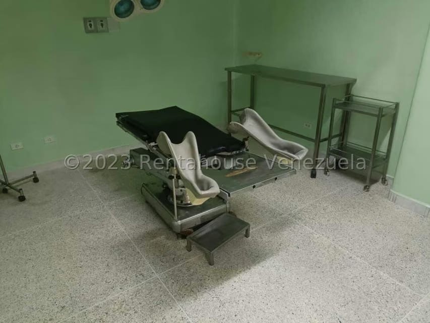 Comercial (Local Comercial) en Venta en La Viña, Carabobo - 19