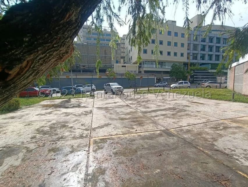 Comercial (Local Comercial) en Venta en La Viña, Carabobo - 26