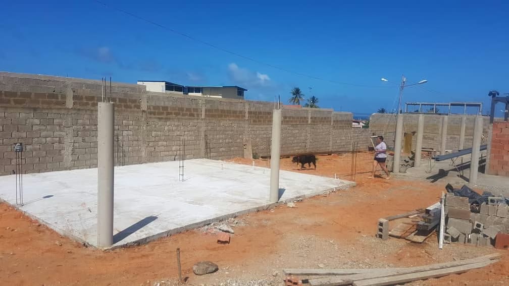 CASA DE ALTO PERFIL EN CONSTRUCION OPORTUNIDAD DE - 2