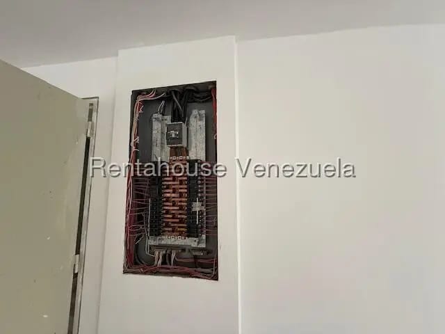 Comercial (Oficina) en Alquiler en Santa Paula, Distrito Metropolitano - 13