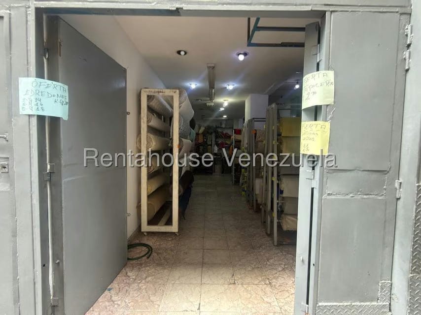 Comercial (Edificio) en Venta en Parroquia La Candelaria, Distrito Metropolitano - 2