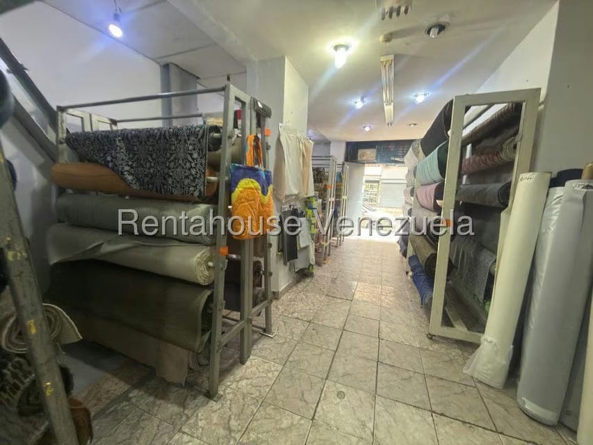Comercial (Edificio) en Venta en Parroquia La Candelaria, Distrito Metropolitano - 3