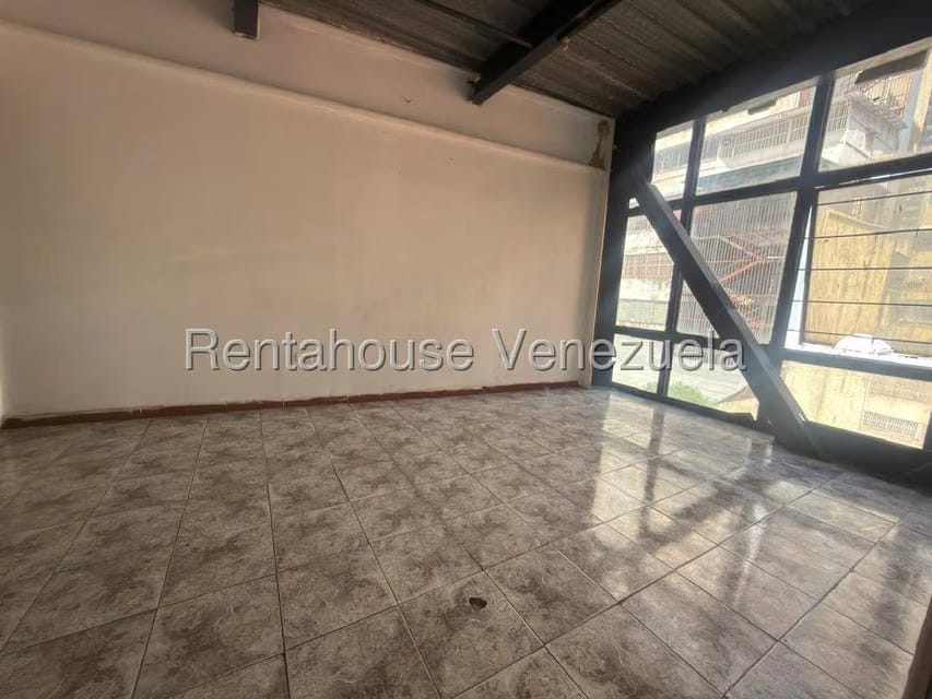Comercial (Edificio) en Venta en Parroquia La Candelaria, Distrito Metropolitano - 24