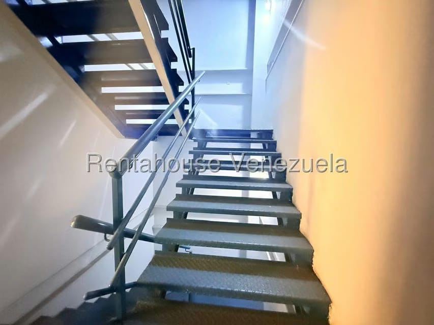 Comercial (Edificio) en Venta en Parroquia La Candelaria, Distrito Metropolitano - 33