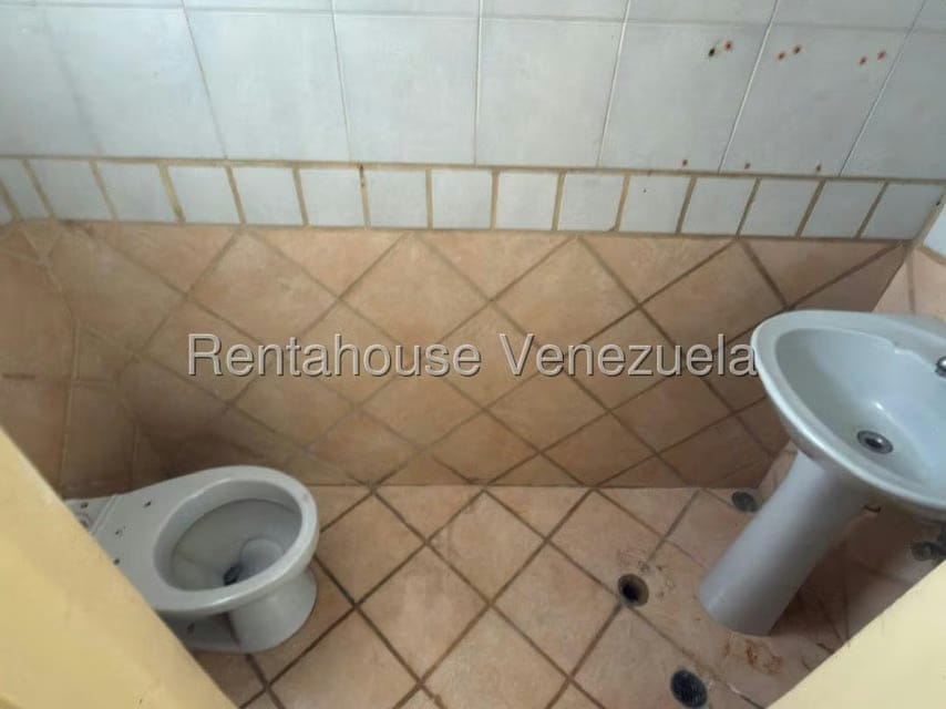 Comercial (Edificio) en Venta en Parroquia La Candelaria, Distrito Metropolitano - 37