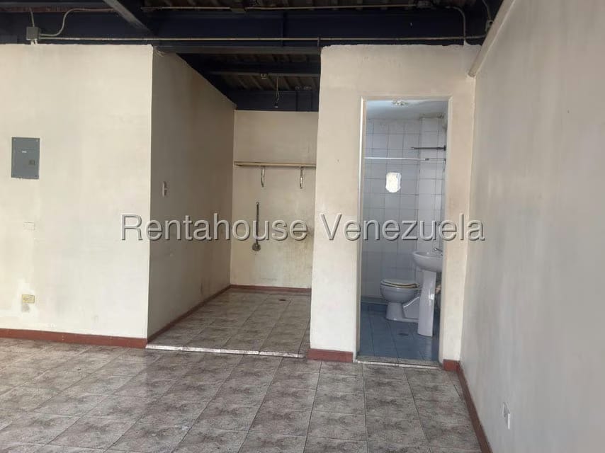 Comercial (Edificio) en Venta en Parroquia La Candelaria, Distrito Metropolitano - 39