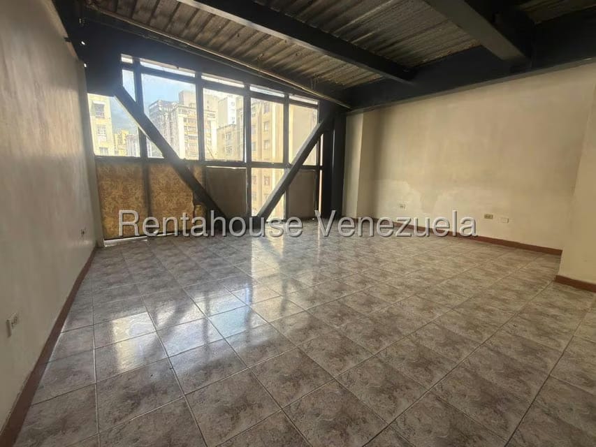 Comercial (Edificio) en Venta en Parroquia La Candelaria, Distrito Metropolitano - 40