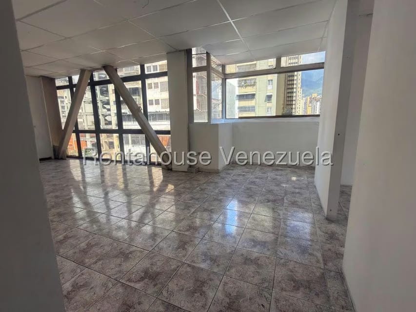 Comercial (Edificio) en Venta en Parroquia La Candelaria, Distrito Metropolitano - 42