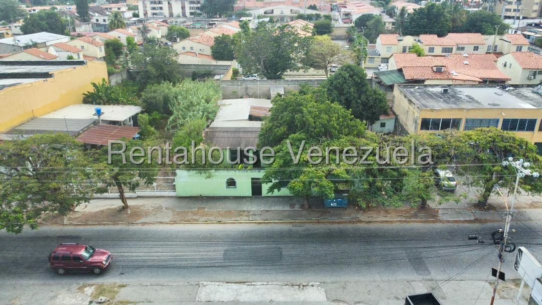 Terreno (Comercial) en Venta en Centro, Lara - 2