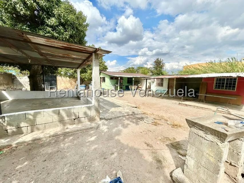 Terreno (Comercial) en Venta en Centro, Lara - 13