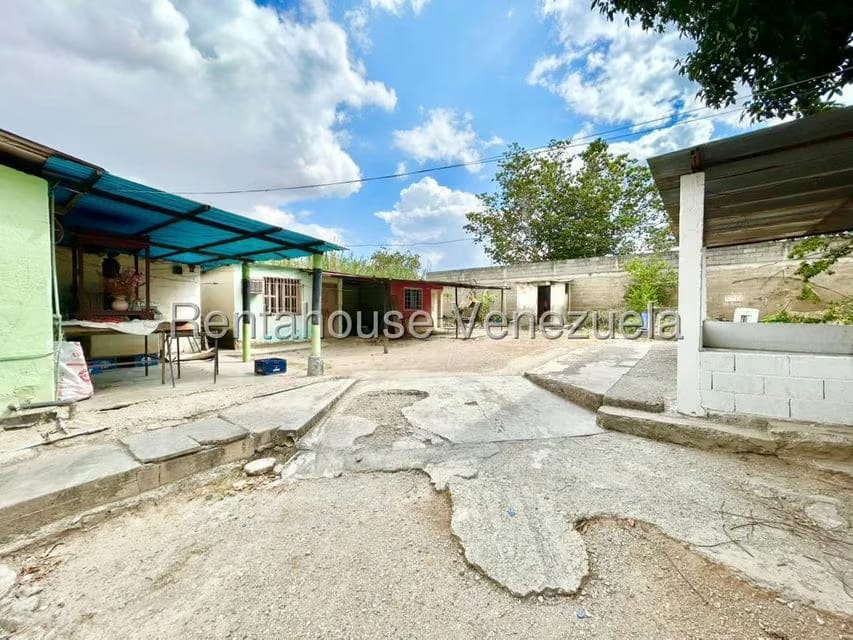 Terreno (Comercial) en Venta en Centro, Lara - 17