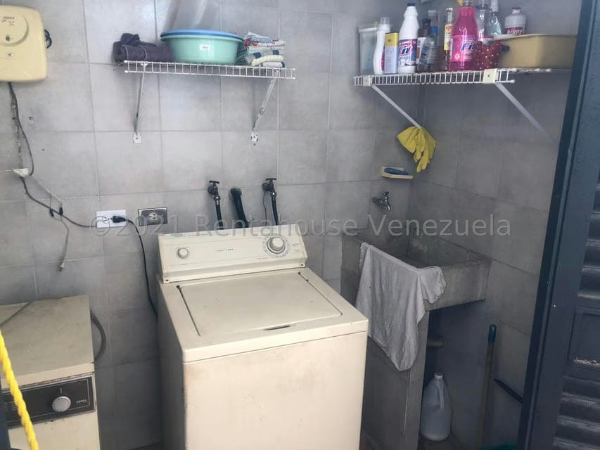 Casa (Multipes Niveles) en Venta en El Hatillo, Distrito Metropolitano - 25