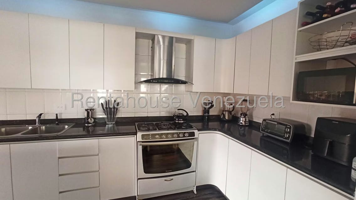 Apartamento (1 Nivel) en Alquiler en Campo Alegre, Distrito Metropolitano - 11