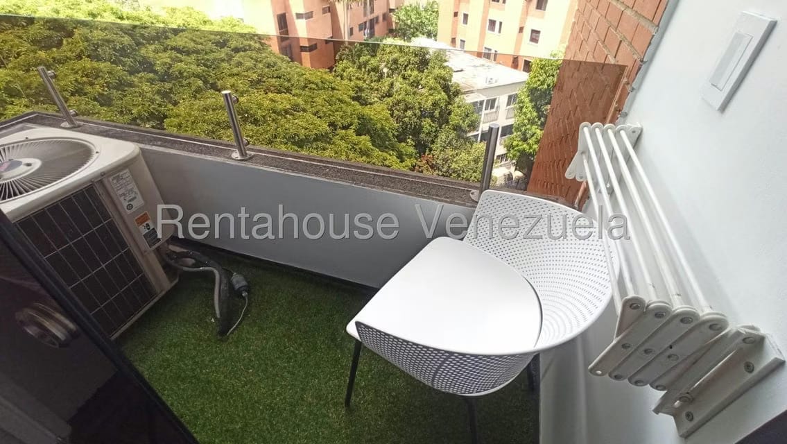 Apartamento (1 Nivel) en Alquiler en Campo Alegre, Distrito Metropolitano - 14