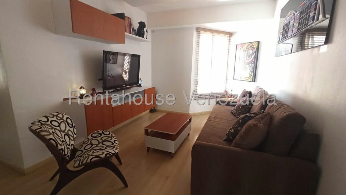 Apartamento (1 Nivel) en Alquiler en Campo Alegre, Distrito Metropolitano - 18
