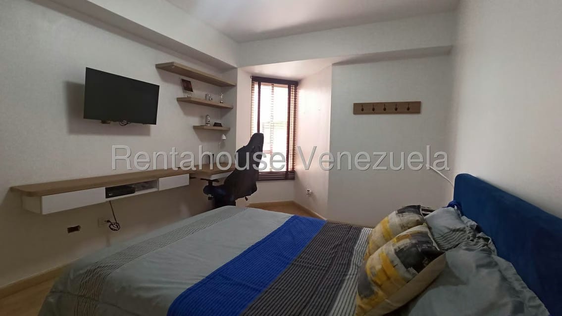 Apartamento (1 Nivel) en Alquiler en Campo Alegre, Distrito Metropolitano - 26