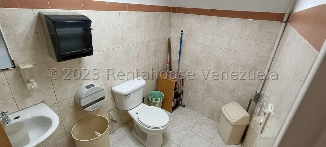 Comercial (Oficina) en Alquiler en Zona Industrial 3, Lara - 9