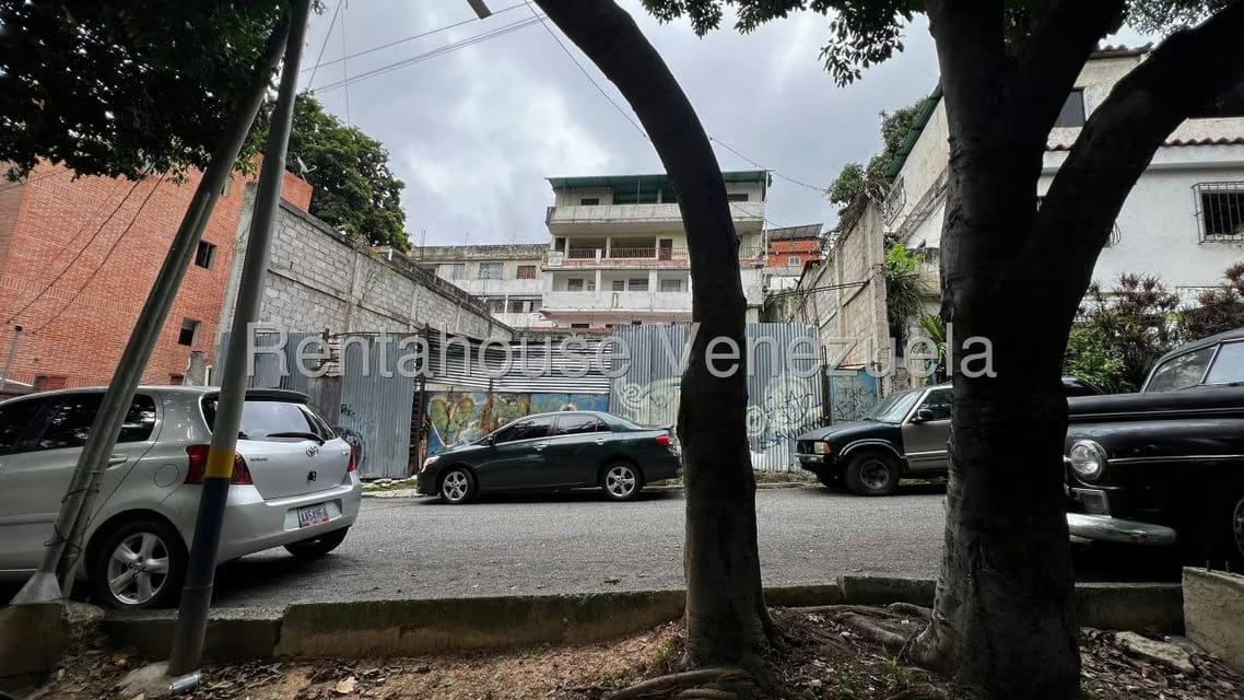 Terreno (Comercial) en Venta en Valle Arriba, Distrito Metropolitano