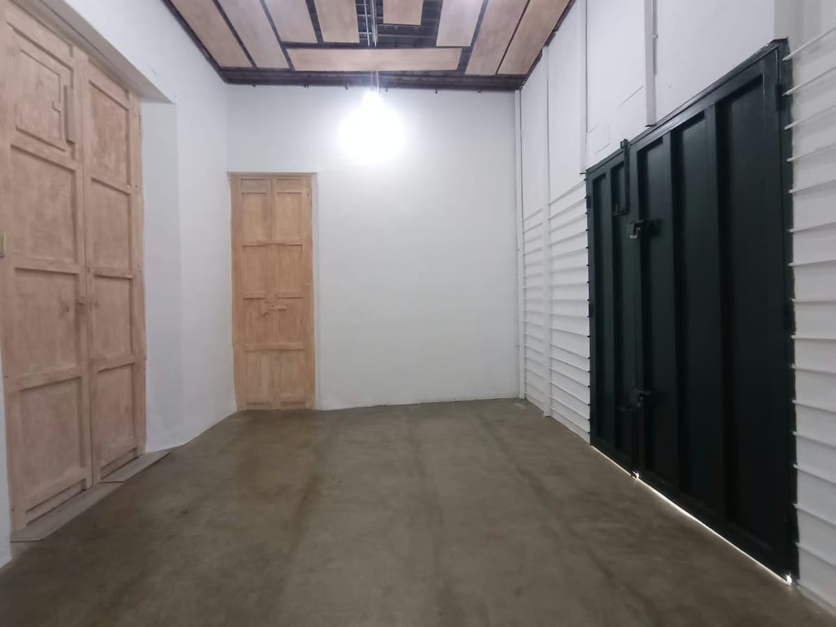 ALQUILER LOCAL EN LA CANDELARIA VALENCIA FOL-588