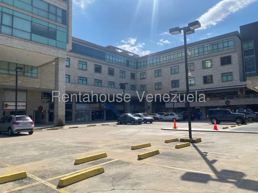 Comercial (Local Comercial) en Alquiler en La Granja, Carabobo - 13