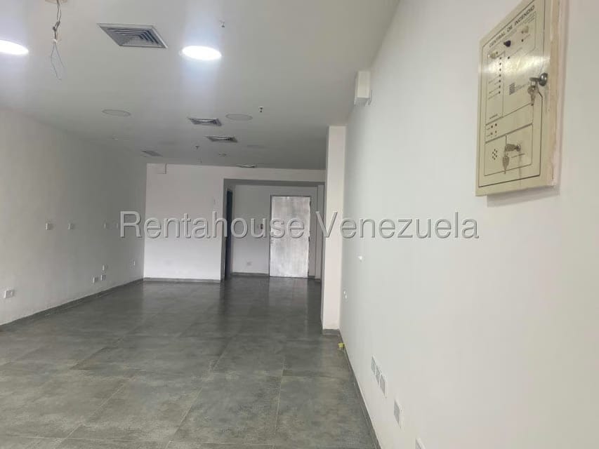 Comercial (Local Comercial) en Alquiler en La Granja, Carabobo - 4
