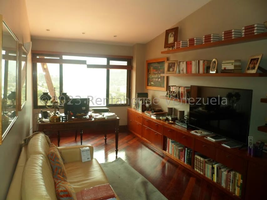 Townhouse (Multiples Niveles) en Venta en Caurimare, Distrito Metropolitano - 25