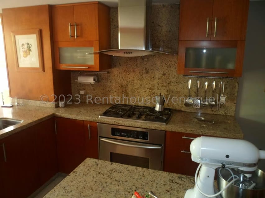 Townhouse (Multiples Niveles) en Venta en Caurimare, Distrito Metropolitano - 10