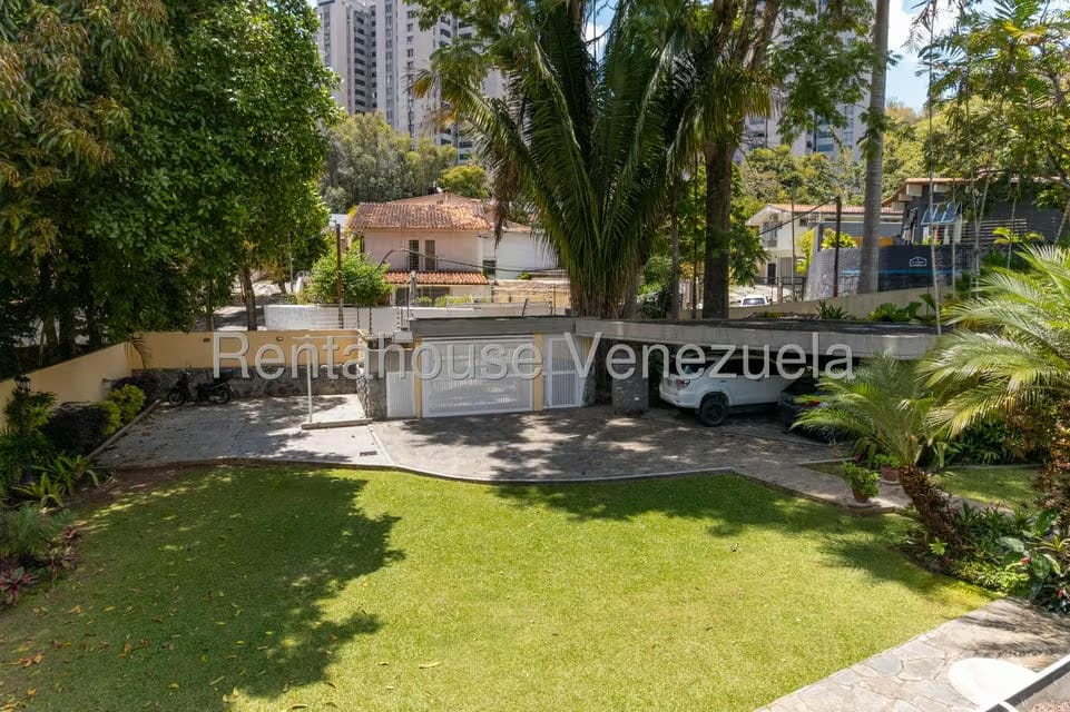Casa (Duplex) en Venta en Los Geranios, Distrito Metropolitano - 12