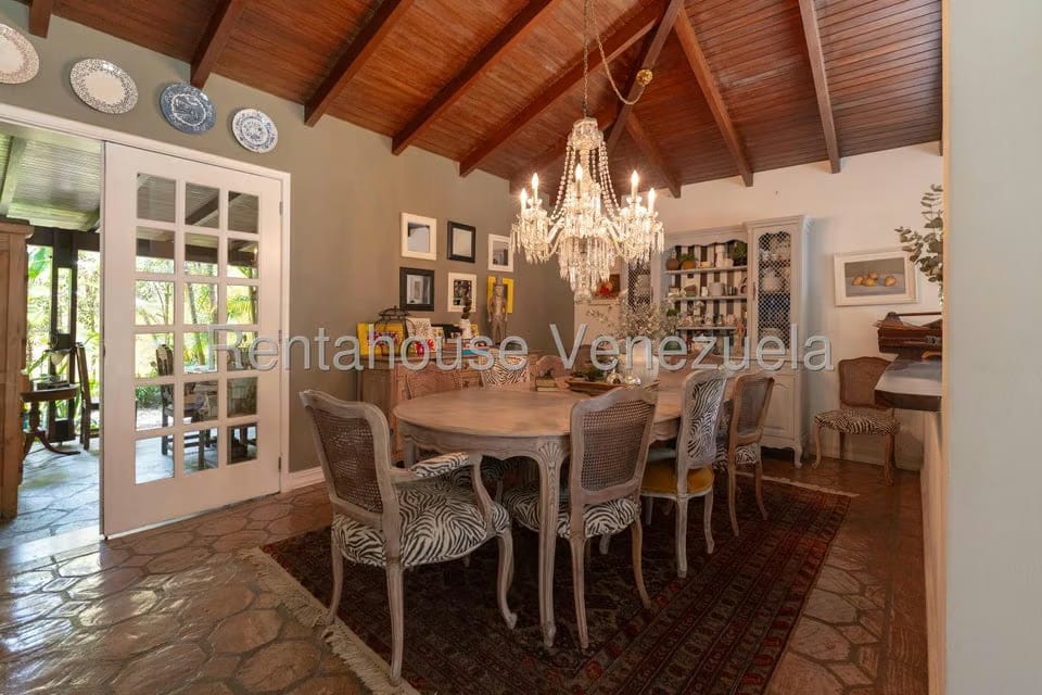 Casa (Duplex) en Venta en Los Geranios, Distrito Metropolitano - 16