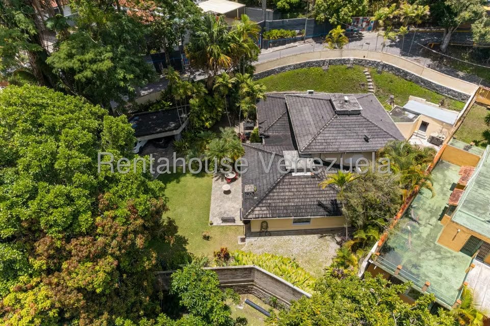 Casa (Duplex) en Venta en Los Geranios, Distrito Metropolitano - 7