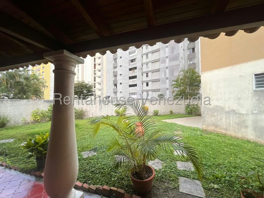 Apartamento (1 Nivel) en Alquiler en La Boyera, Distrito Metropolitano - 20