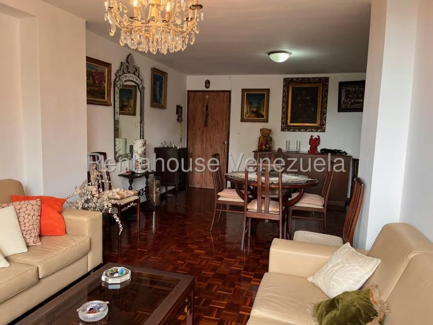 Apartamento (1 Nivel) en Alquiler en La Boyera, Distrito Metropolitano - 3