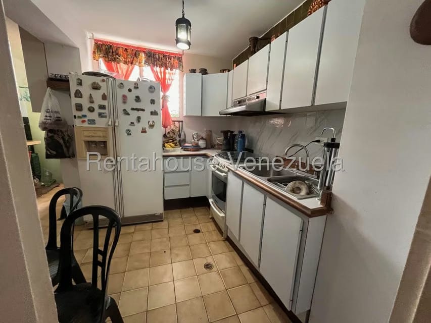 Apartamento (1 Nivel) en Alquiler en La Boyera, Distrito Metropolitano - 9