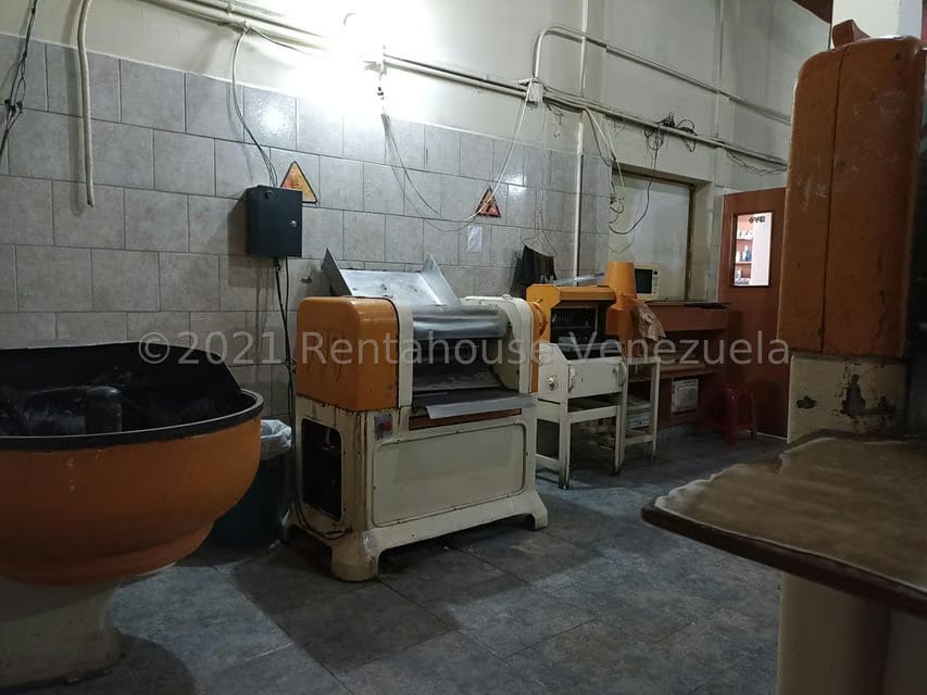Negocios y Empresas (Alimentos y Bebidas) en Venta en Avenida Constitucion, Aragua - 24