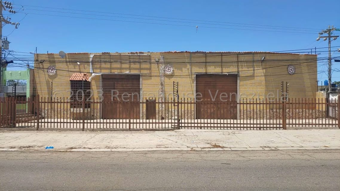 Comercial (Galpon - Deposito) en Venta en Circunvalacion Dos, Zulia