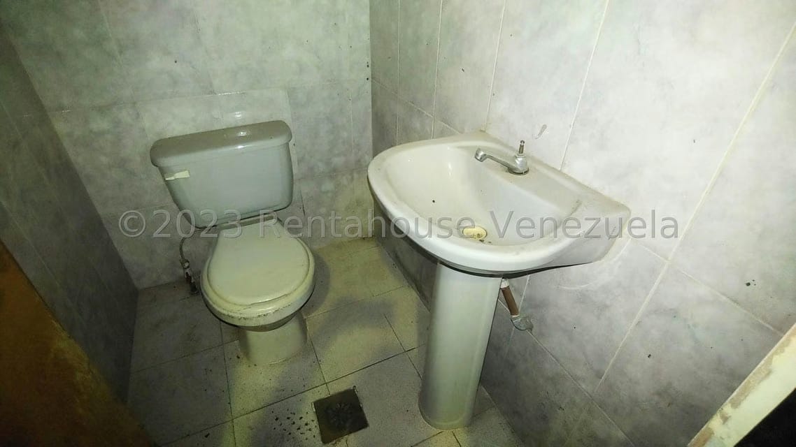 Comercial (Galpon - Deposito) en Venta en Circunvalacion Dos, Zulia - 6