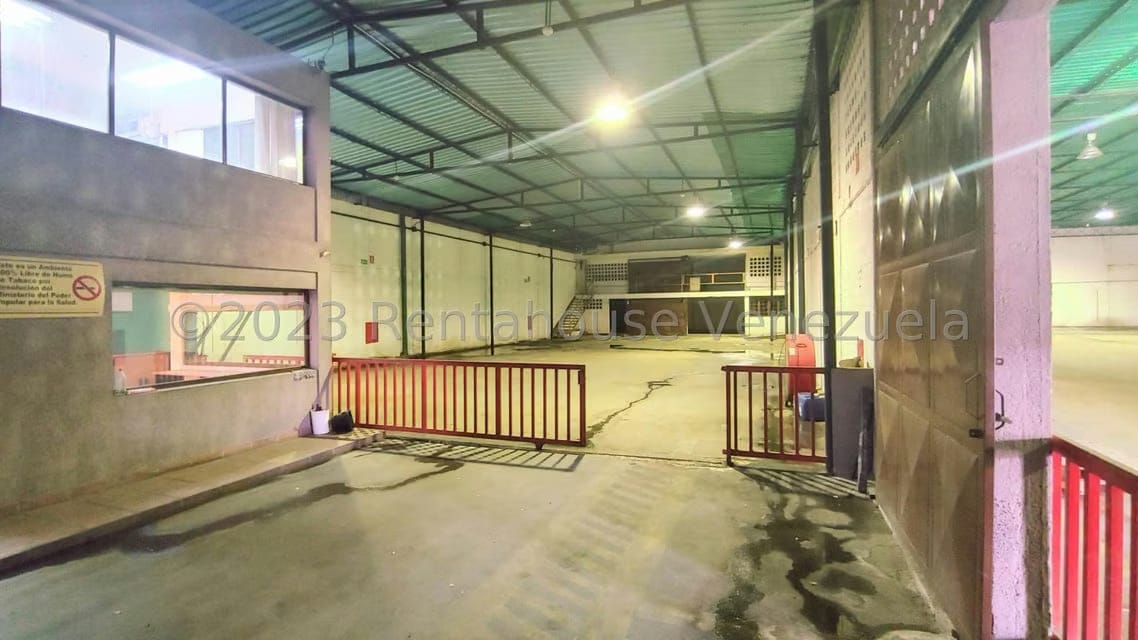 Comercial (Galpon - Deposito) en Venta en Circunvalacion Dos, Zulia - 7