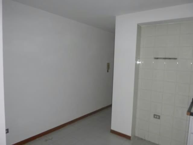 APARTAMENTO EN VENTA-CECILIA GUTIERREZ - 4