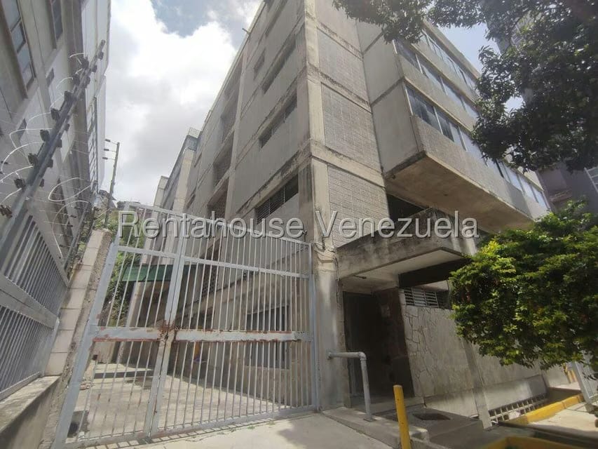 Comercial (Galpon - Deposito) en Alquiler en Palo Verde, Distrito Metropolitano - 2