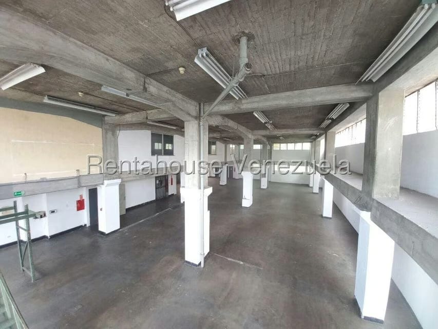 Comercial (Galpon - Deposito) en Alquiler en Palo Verde, Distrito Metropolitano - 3